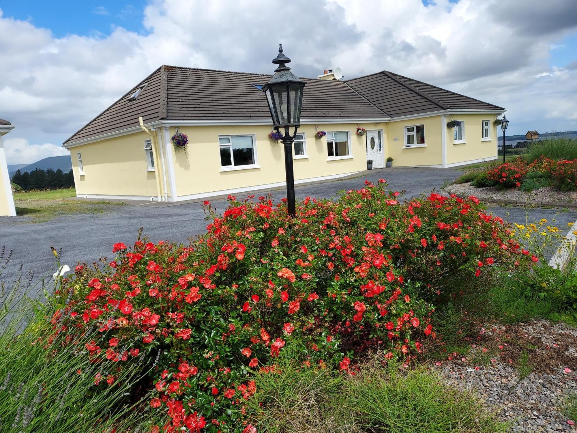 Tullaleagan Guesthouse Oughterard Exterior foto